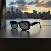 Lunettes de Soleil Femme – Saint Laurent Carrée Black & Gold