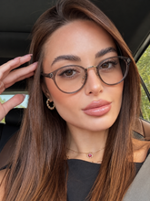 Luna Frame — Gris Transparent — Femme