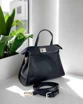 Sac noir structuré à rabat