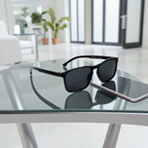 Monture noire & style business chic