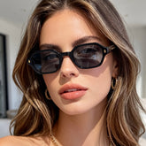Angular Chic Black UV400 – Lunettes Femme