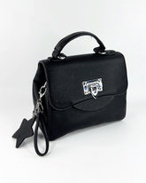 Sac à main noir élégant en cuir texturé avec poignée rigide et fermeture métallique argentée