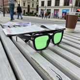 Monture noire & verres verts