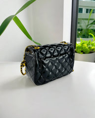 Sac matelassé noir à chaîne dorée – Style Parisien