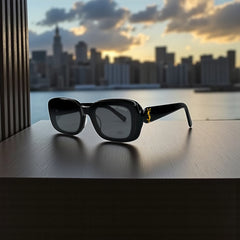 Lunettes de Soleil Femme – Saint Laurent Carrée Black & Gold