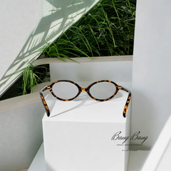 Tortoise Shell – Clear Lenses