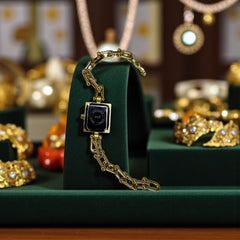 Montre Femme Carrée Dorée – IEKE Quartz