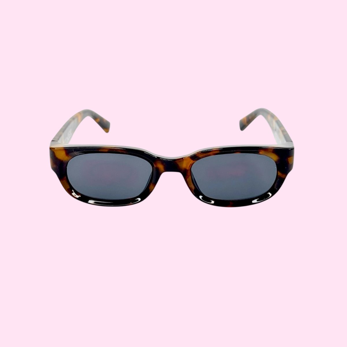 Tortoise Fit – Chic & Minimal Femme