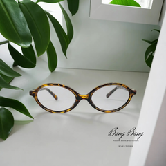 Tortoise Shell – Clear Lenses