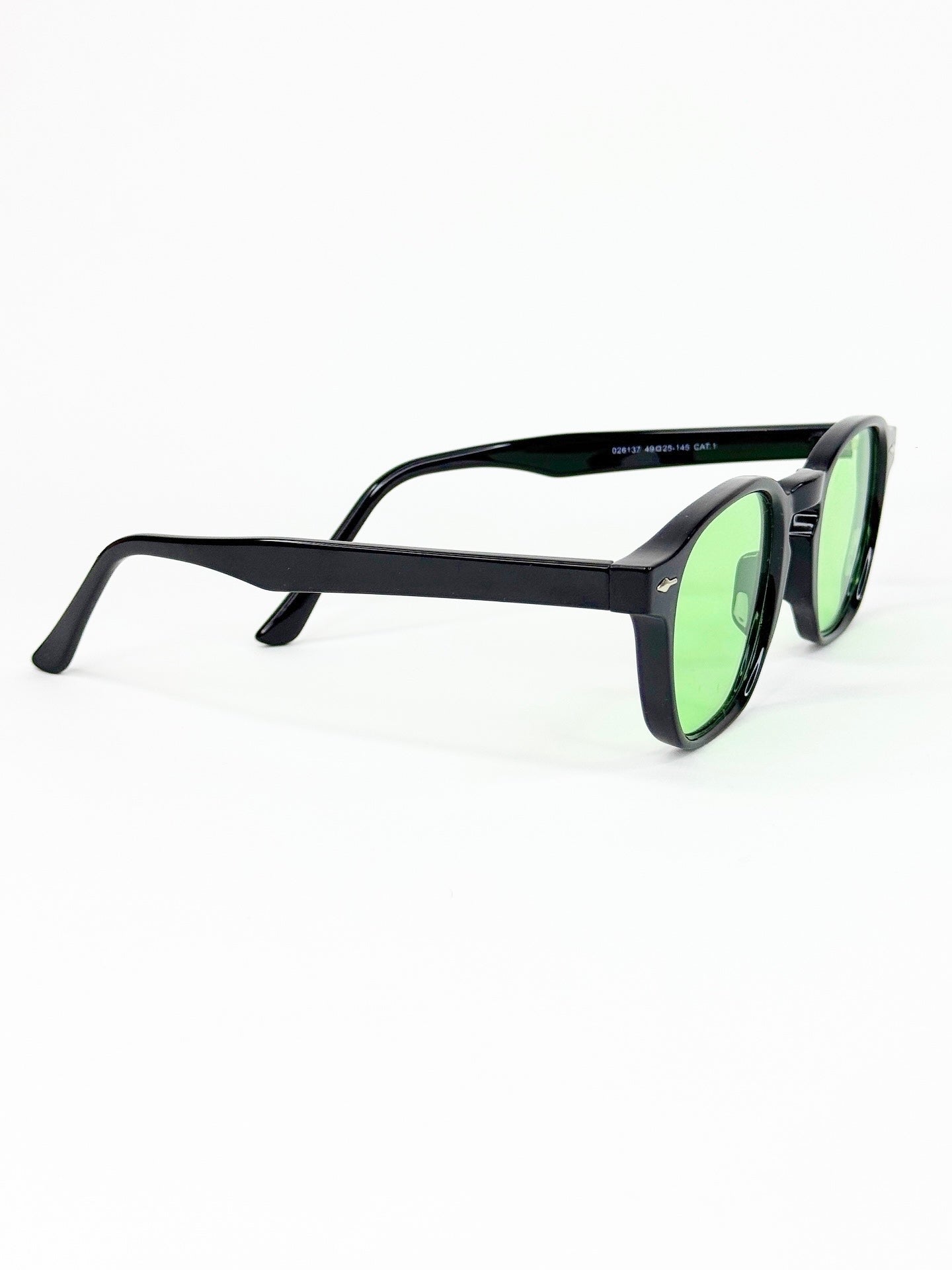 Collection tendance – Monture carrée rétro et verres colorés