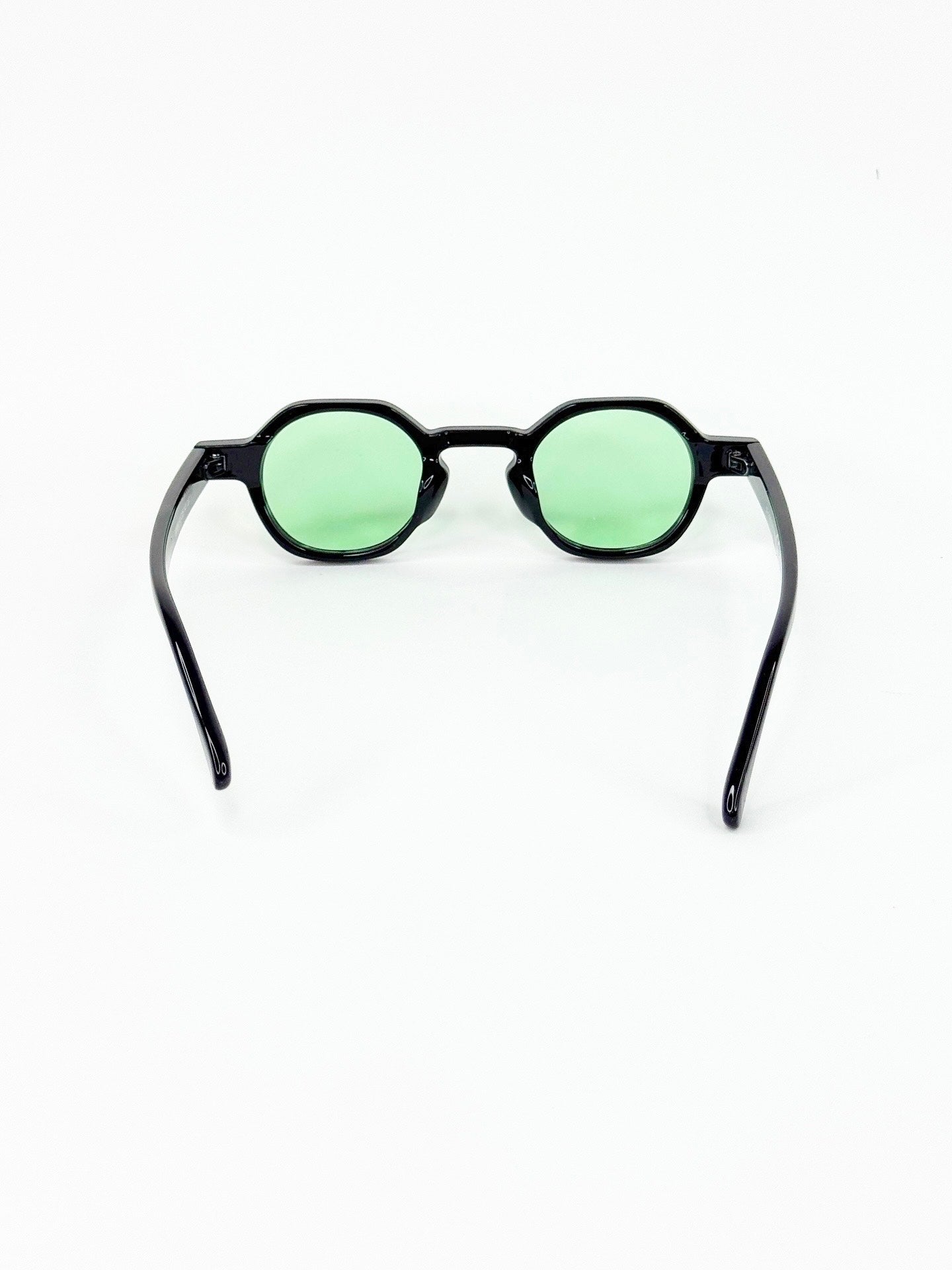 Collection géométrique – Lunettes ovales au design audacieux et coloré