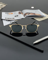 Monture dorée & verres noirs 🖤