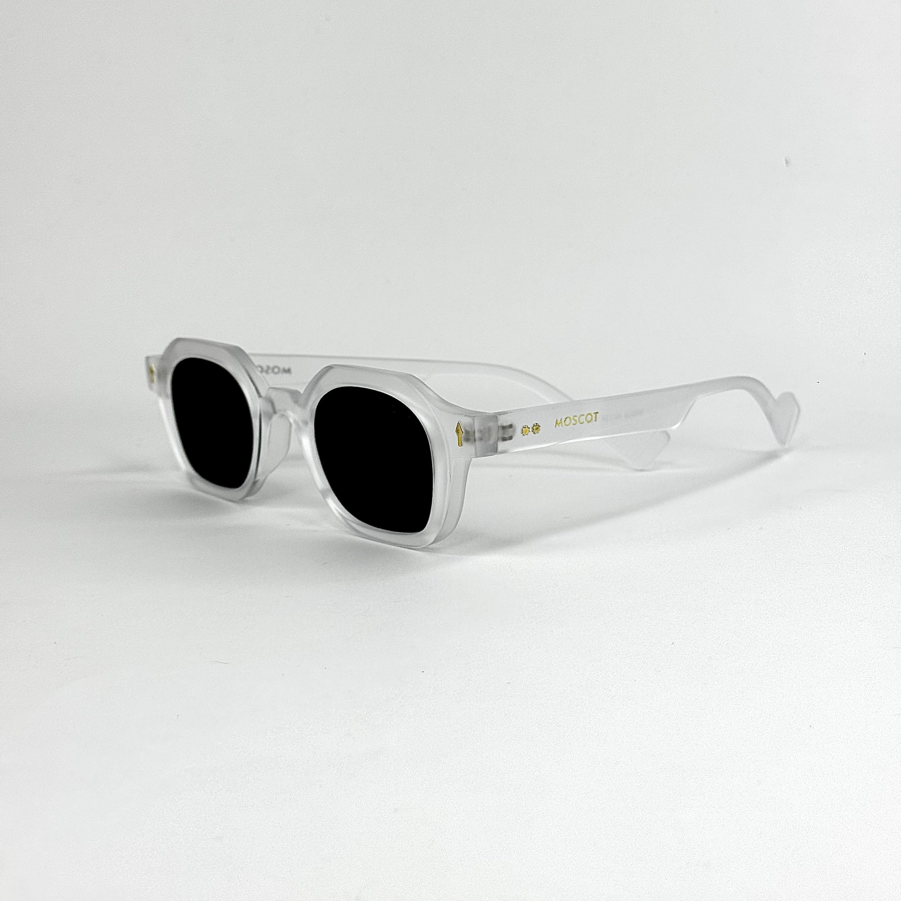 🕶 Lunettes solaires – Monture transparente, style affirmé