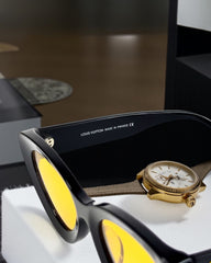Louis Vuitton – Bold Yellow Vision ⚡