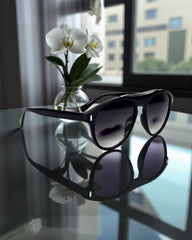 Lunettes Noires Dégradé Élégance Urbaine