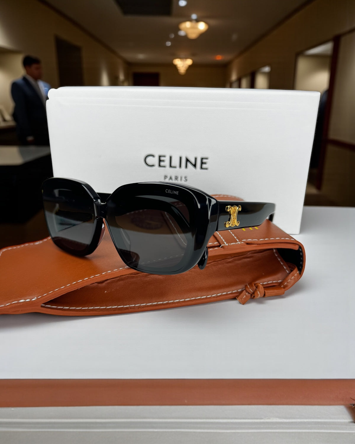 Céline master good – Design moderne avec étui original