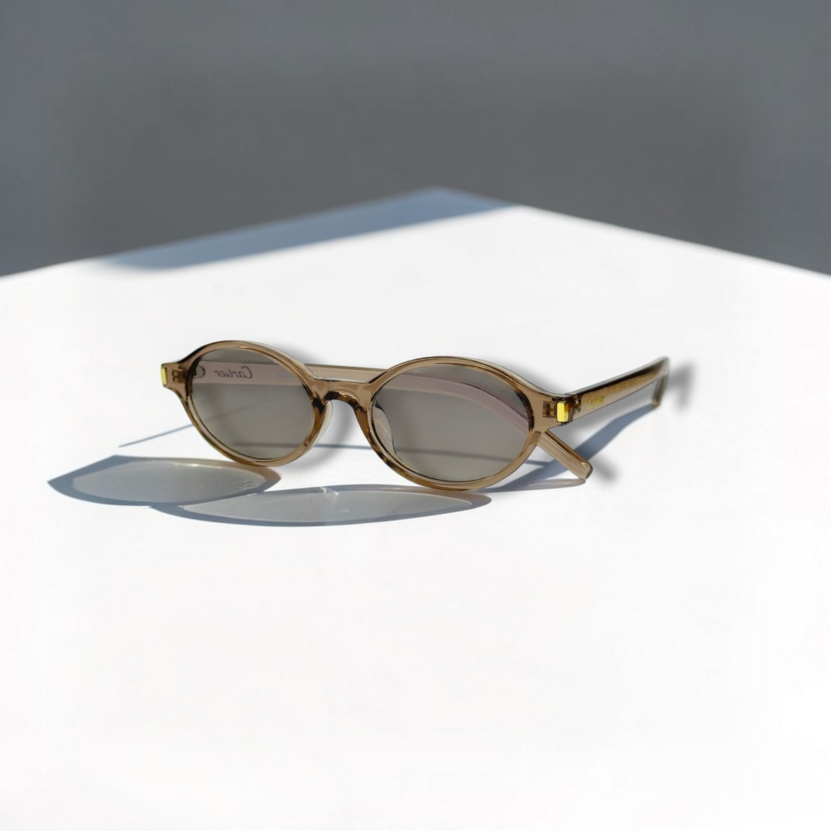 Lunettes Unisexe Photochromiques – Champagne Smoke Edition