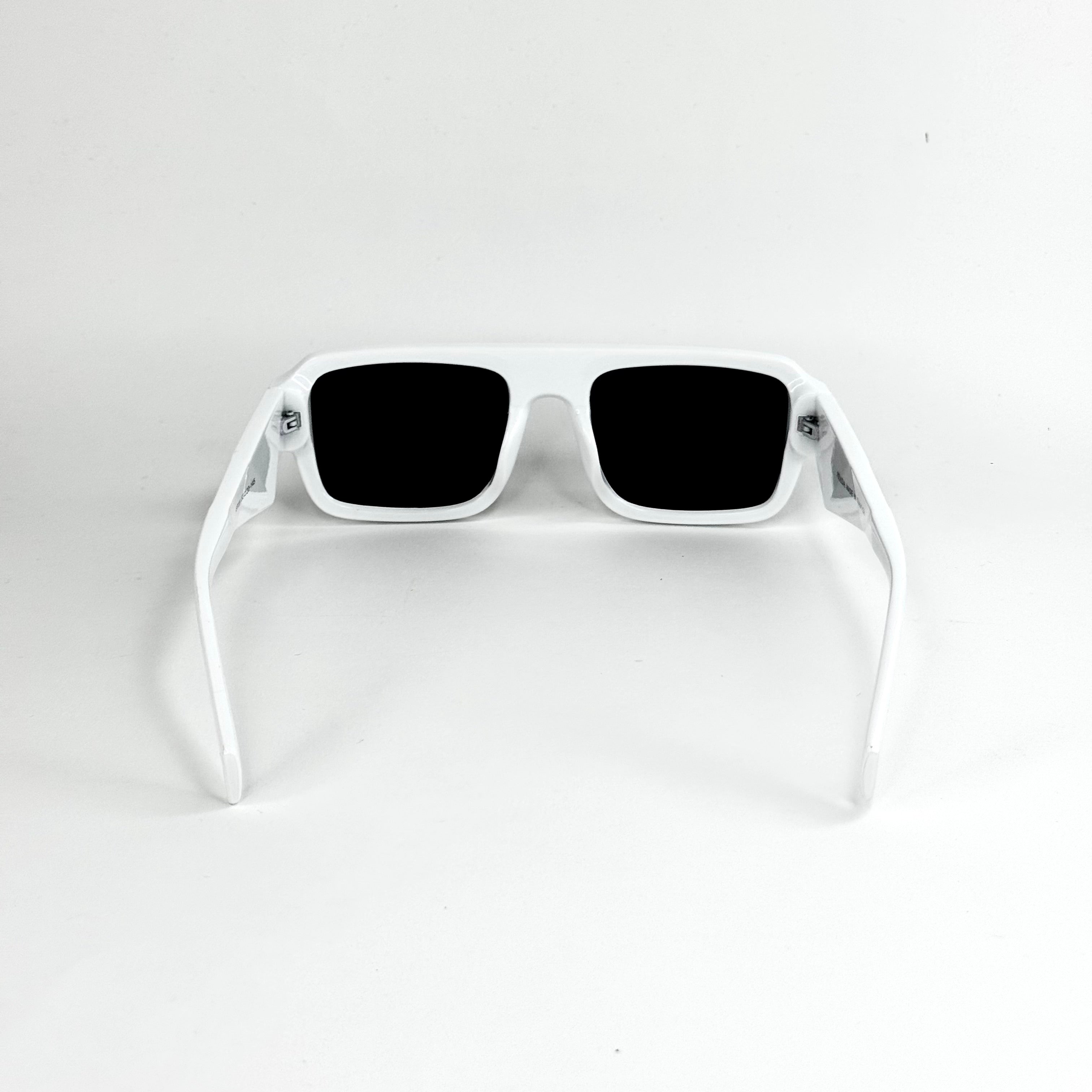 Lunettes Solaires Tendance – Style Carré Moderne