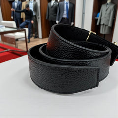 Ceinture femme Hermès – Cuir noir grainé & boucle dorée – Coffret de luxe