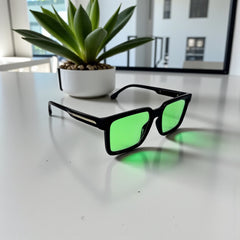 Lunettes noires carrées – Verres verts