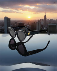 Louis Vuitton – Cat Eye Élégance 🖤