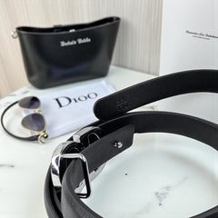 Ceinture femme Dior – Cuir noir & boucle CD argentée – Coffret de luxe