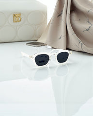 Monture transparente & verres noirs