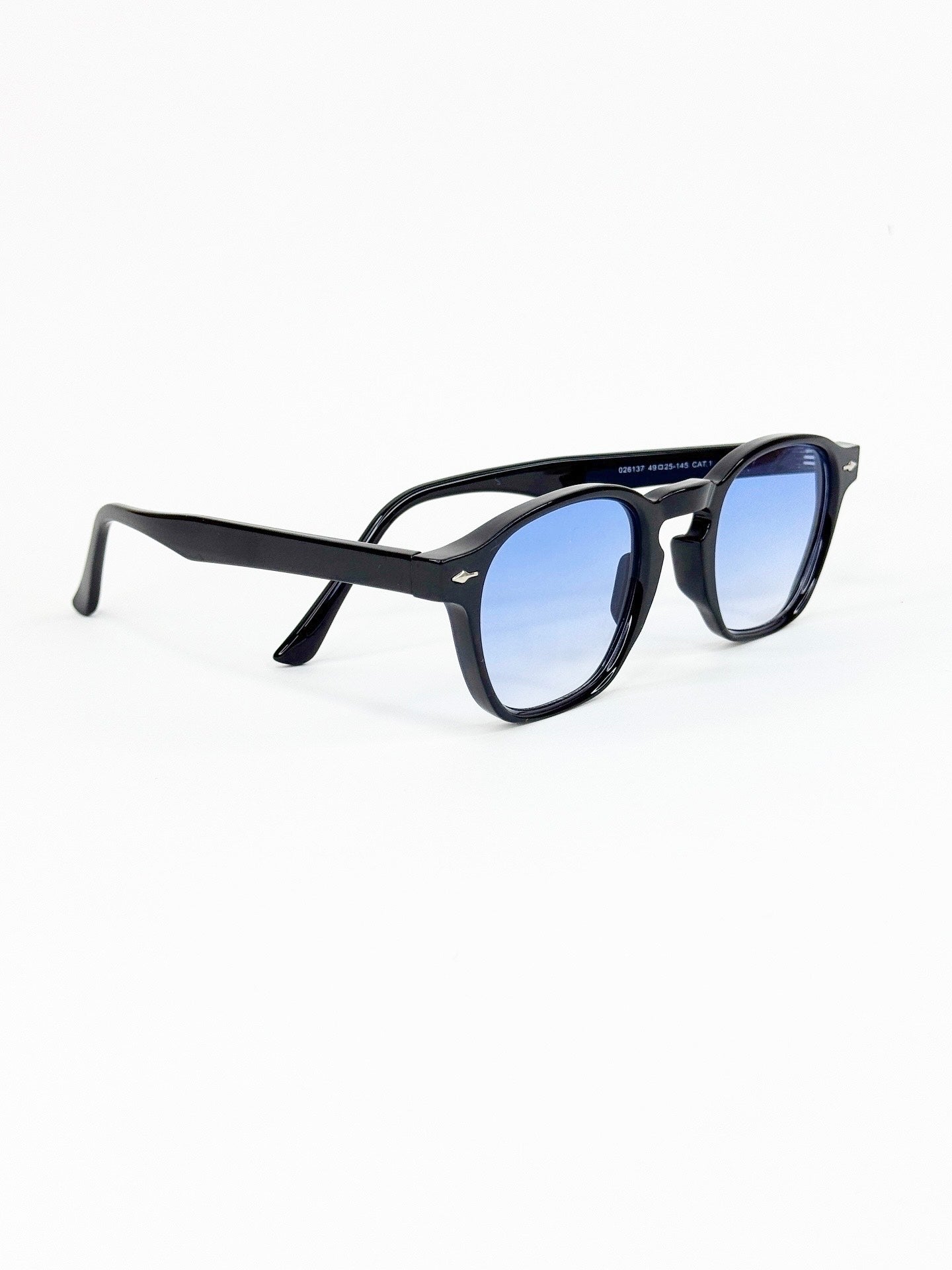 Collection tendance – Monture carrée rétro et verres colorés