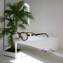 Tortoise Shell – Clear Lenses