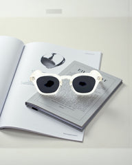 Monture transparente & verres noirs