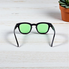 Lunettes noires – Verres verts