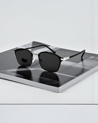 Monture noire & détails argentés 🖤