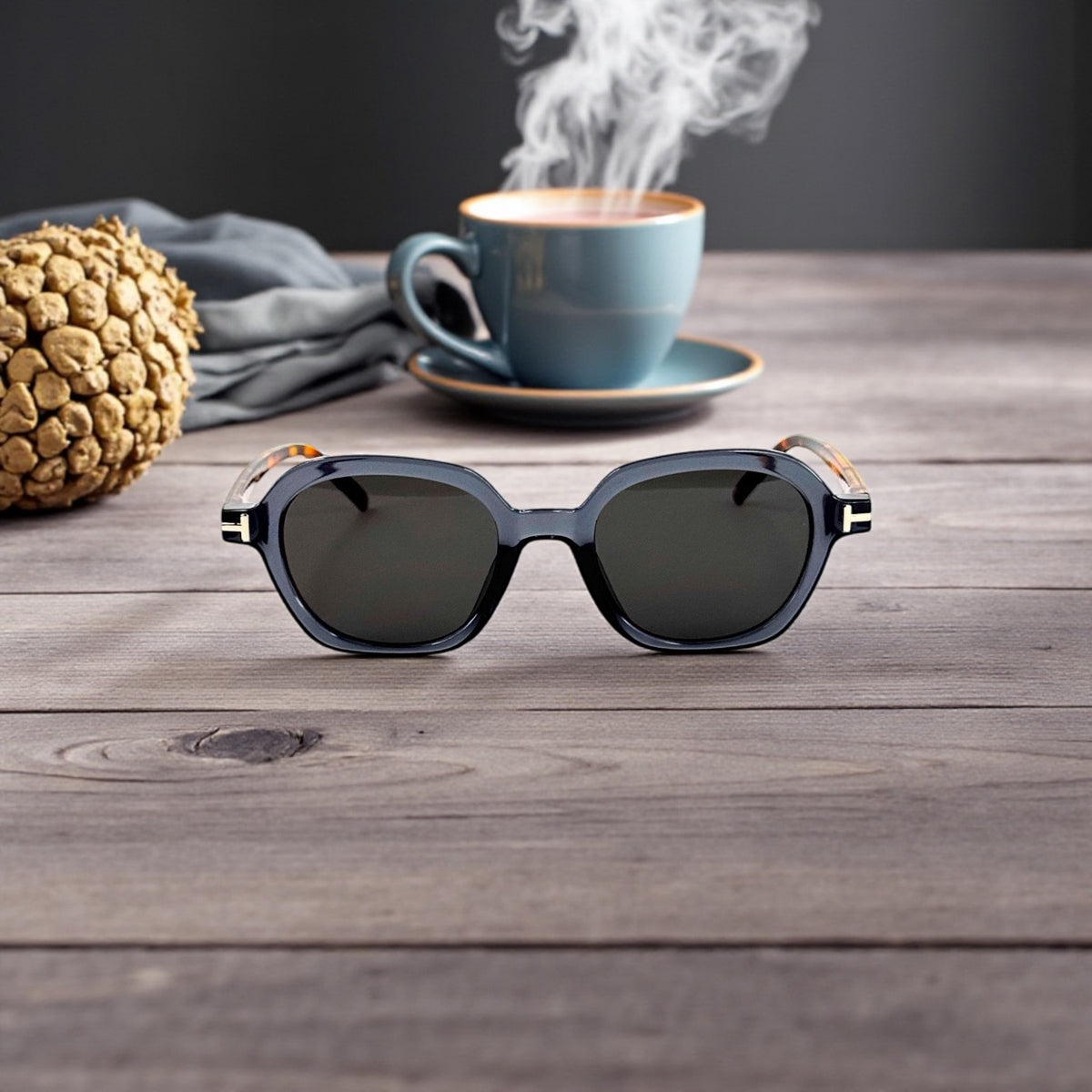 Lunettes rondes noires – Verres dégradés gris