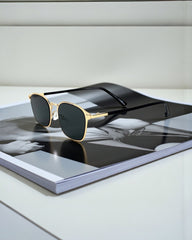 Monture dorée & verres noirs 🖤