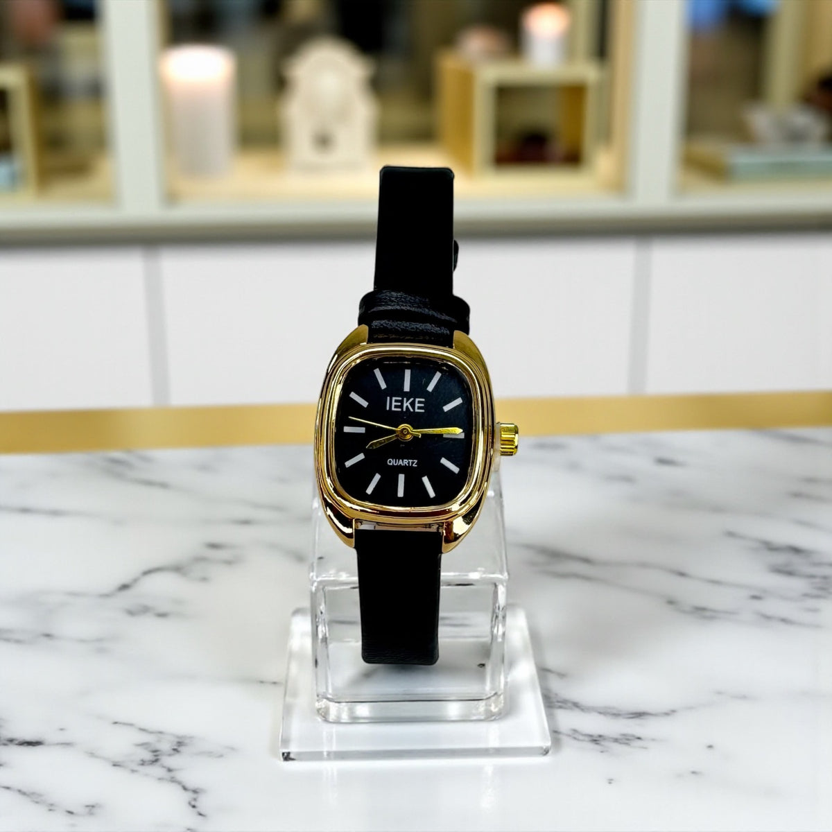 Montre Femme IEKE – Cadran Noir & Boîtier Doré