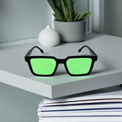 Lunettes noires carrées – Verres verts