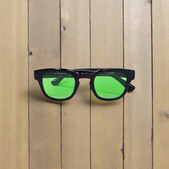 Lunettes noires – Verres verts
