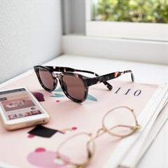 Lunettes écaille foncée – Verres marron