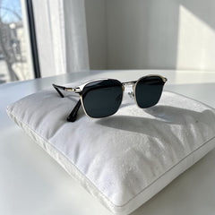 Lunettes “Iconic” - Rectangulaires Unisexe Noir & Or