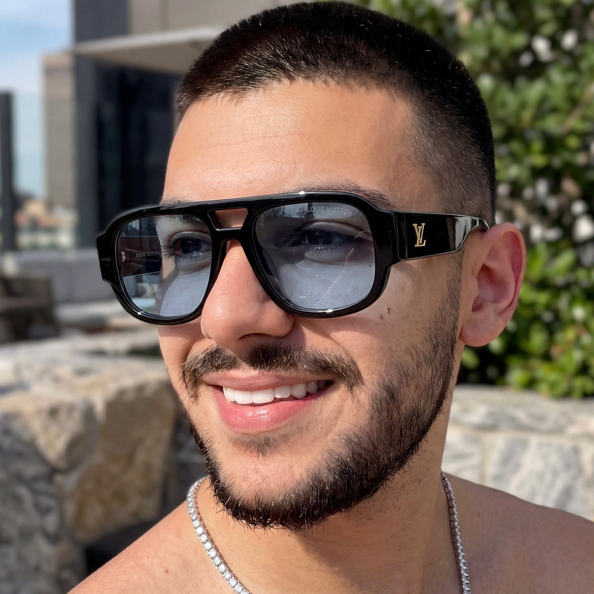 Lunettes de Soleil Homme Oversized – Black Ice Blue Edition