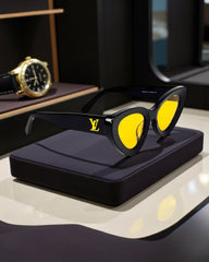 Louis Vuitton – Bold Yellow Vision ⚡