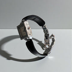 Montre Femme Argentée Noire | Élégance Chic & Moderne