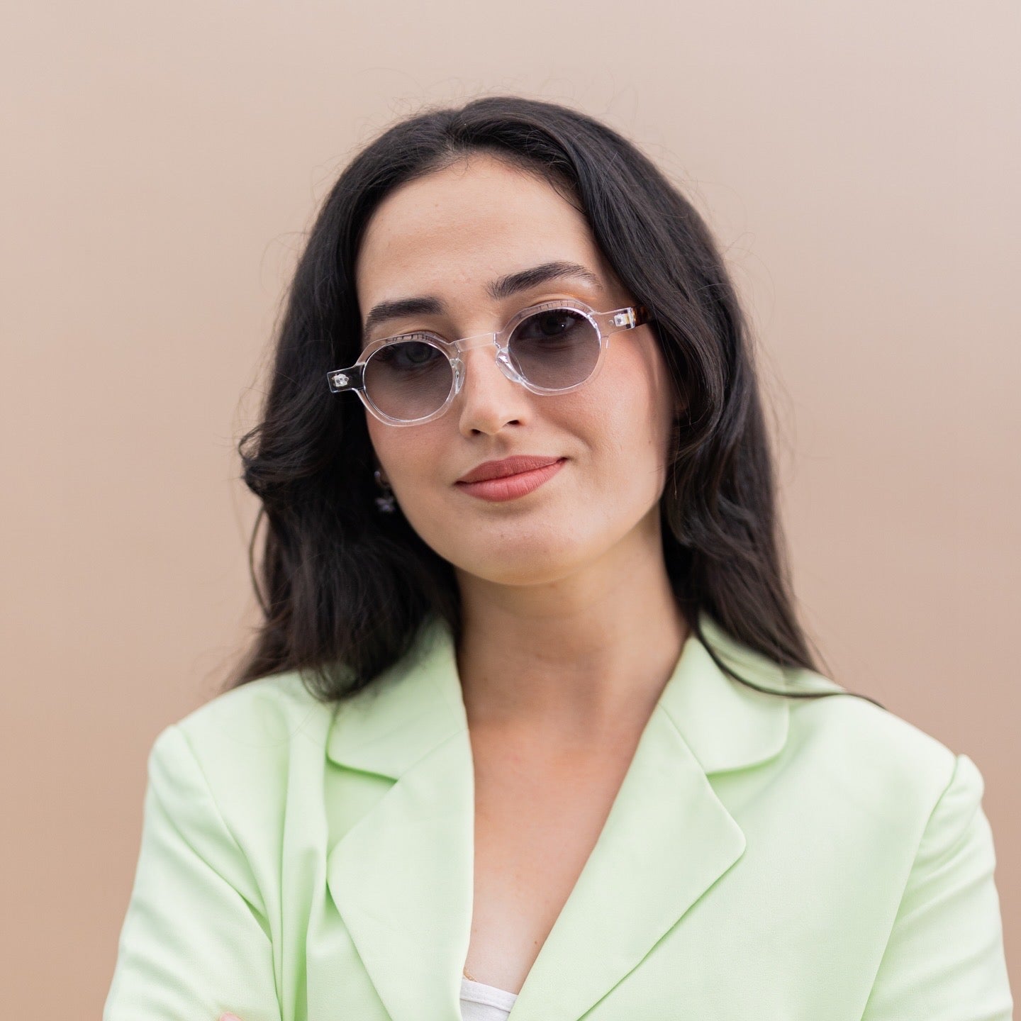 Collection géométrique – Lunettes ovales au design audacieux et coloré