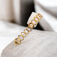 Montre Femme Dorée Design Géométrique | Luxe