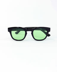 Lunettes de soleil tendance au style rétro avec verres teintés