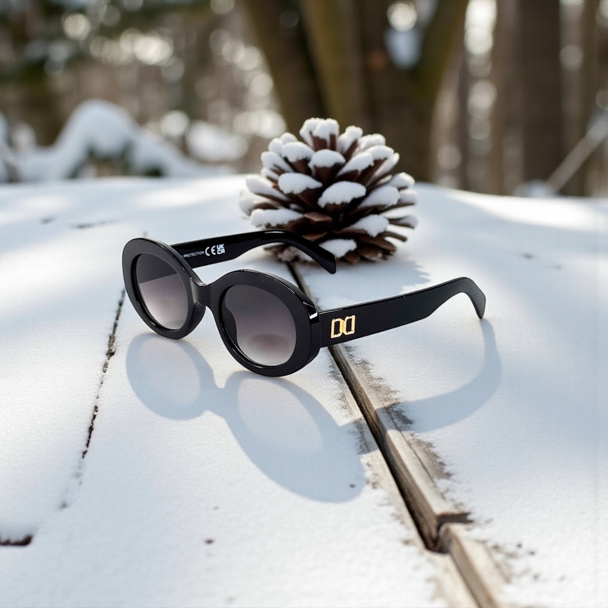 Monture noire & logo doré 🖤