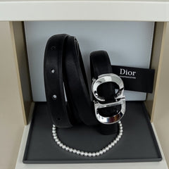 Ceinture femme Dior – Cuir noir & boucle CD argentée – Coffret de luxe