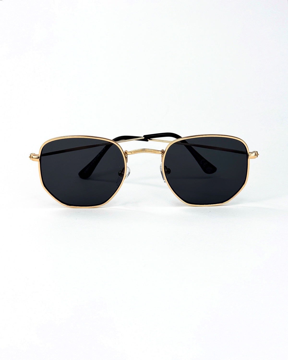 Lunettes de soleil géométriques à monture métallique