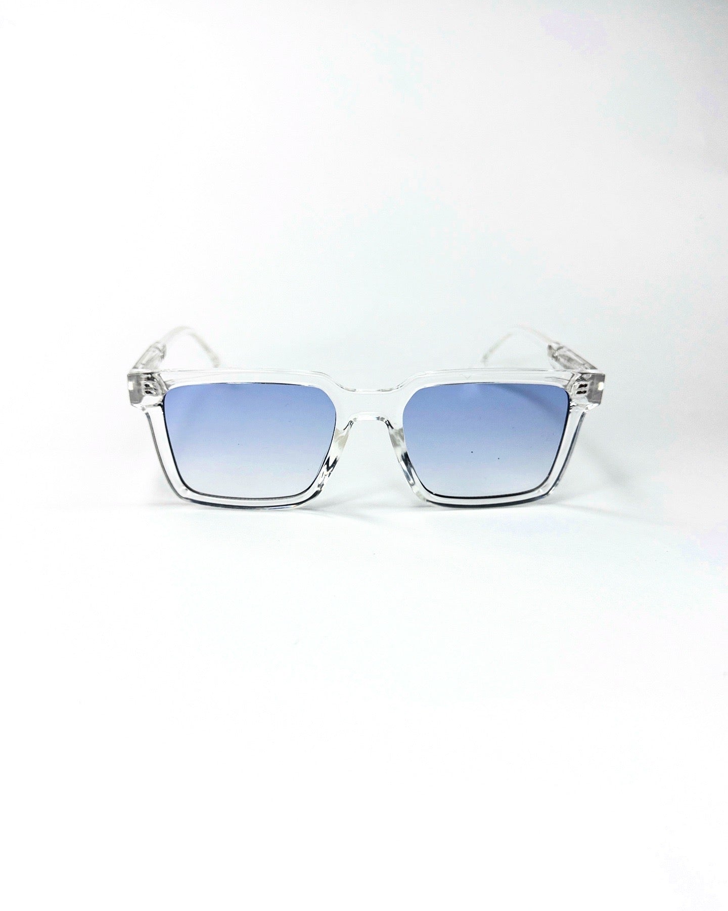 Lunettes Solaires Carrées – Style Moderne et Verres Colorés”