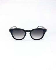 Collection Signature – Lunettes de Soleil au Design Intemporel